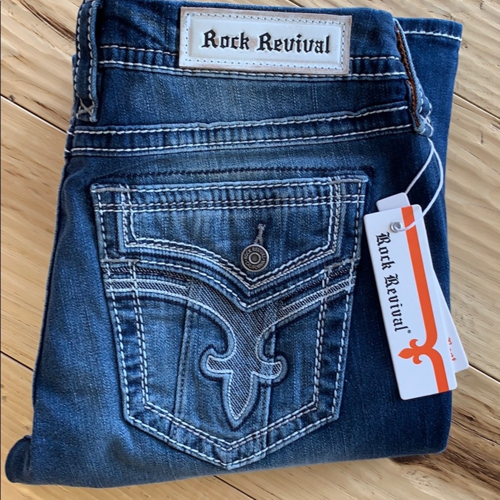 NWT Rock Revival Evelyn Bootcut Jean
